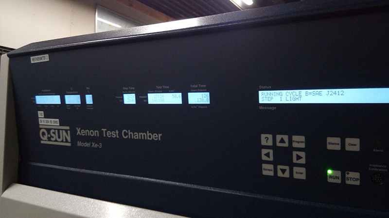 SAE J2412測(cè)試汽車(chē)內(nèi)飾老化情況