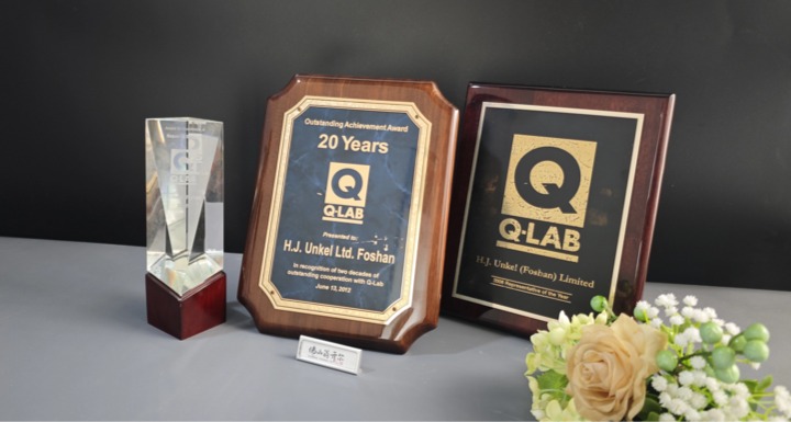 佛山翁開爾獲得美國Q-Lab10年，20年杰出貢獻獎和全球售后服務(wù)卓越獎
